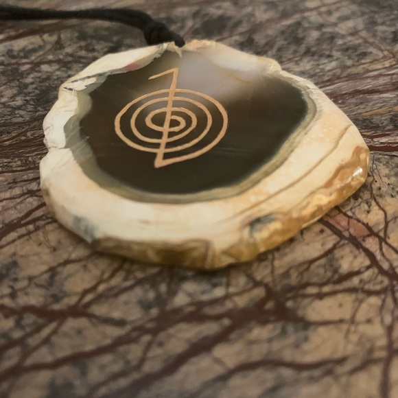 GOLDEN HIEROGLYPHICS in AGATE GEODE NECKLACE- RARE - Picture 4 of 12